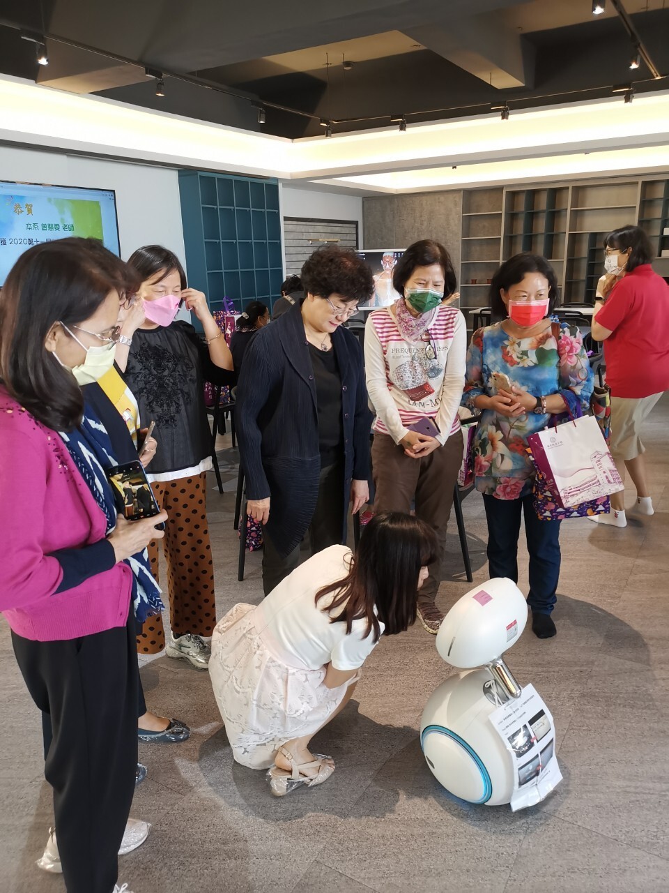 110校慶系友回娘家5